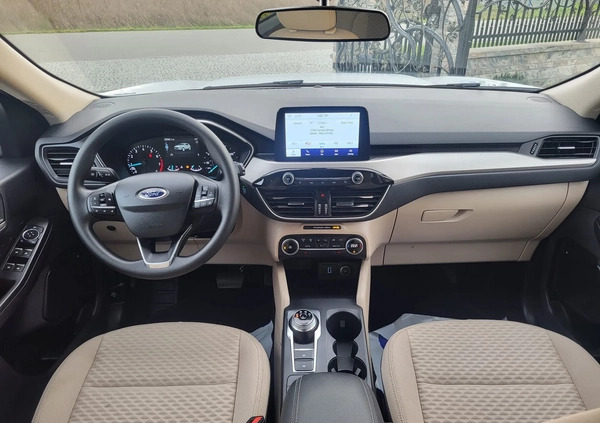 Ford Kuga cena 81900 przebieg: 28000, rok produkcji 2021 z Tarnów małe 562